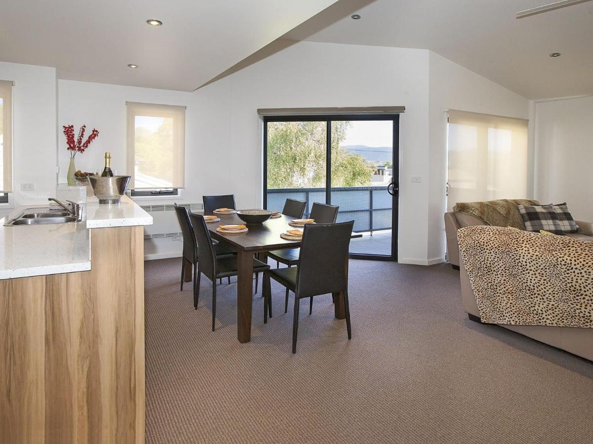 Northview 2 - Modern 2Br Townhouse L Lake View L Central Location L Spa Bath L Wifi Джиндабайн Экстерьер фото