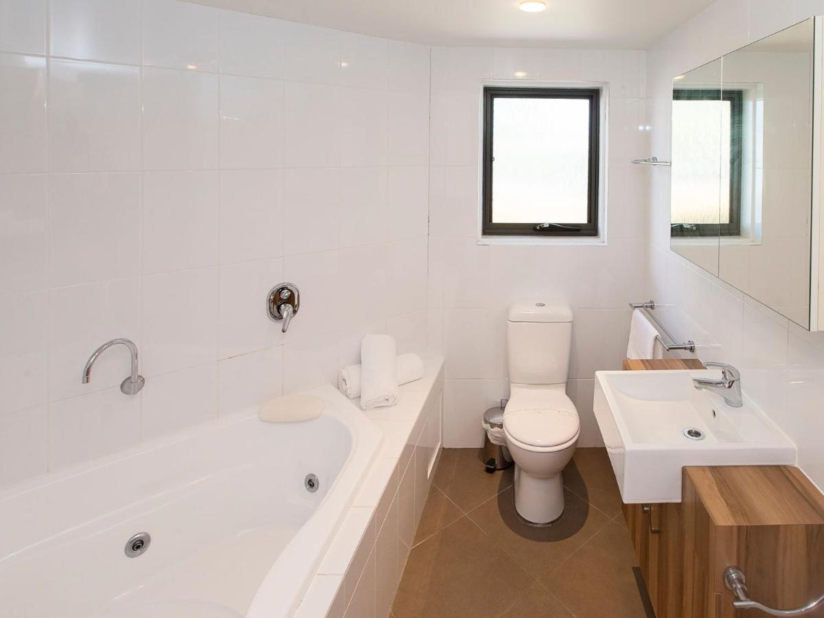Northview 2 - Modern 2Br Townhouse L Lake View L Central Location L Spa Bath L Wifi Джиндабайн Экстерьер фото